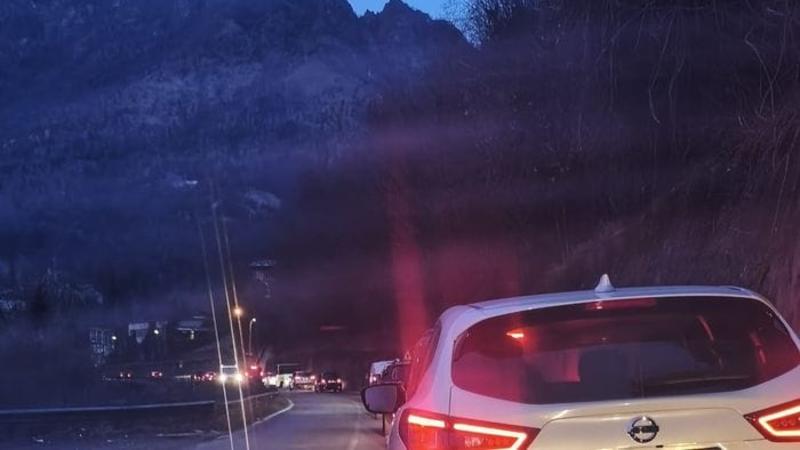 Valle Seriana, furgone in panne al ponte del Costone: lunghe code