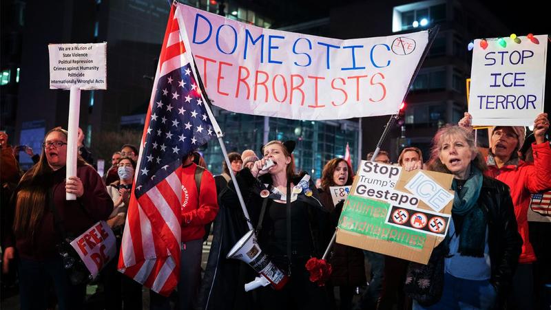 Η Αρι­στερά του καναπέ