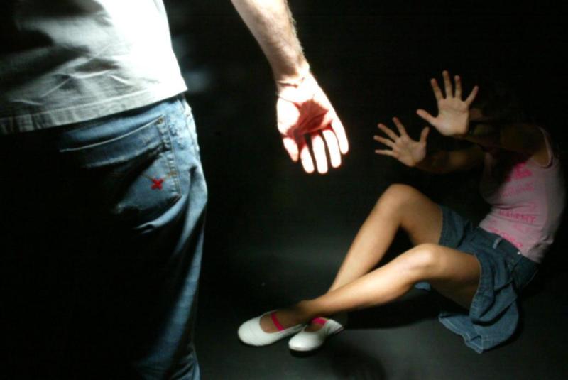 Sposa bambina comprata e picchiata a Ferrara