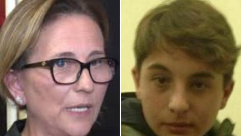 Emanuele ucciso a coltellate a 13 anni, assolto l'imputatoLa madre della vittima urlain aula: Â«Vergognatevi!Â»