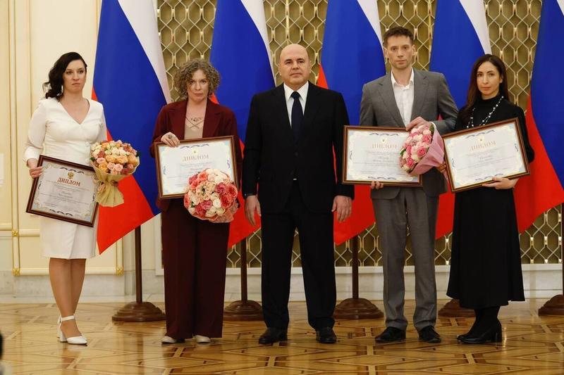 «Читать тех, кому доверяешь»: большинство правительственных премий получили военкоры