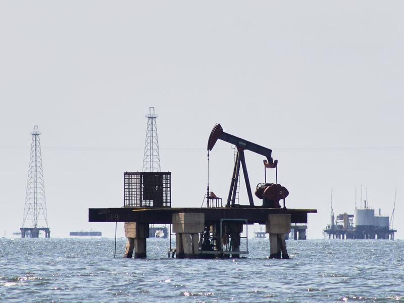 Joe Oliver: Trump may make an oilman of Carney yet