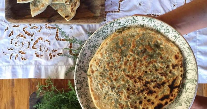 Μαραθόπιτα: Μια πλακουτσωτή πίτα, γεμισμένη με μυρωδάτα μάραθα!