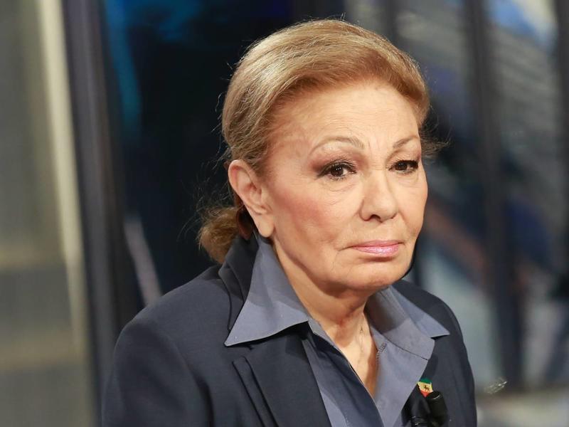 “La luce trionferà sulle tenebre”. Farah Diba e Reza Pahlavi dalla parte dei manifestanti in Iran