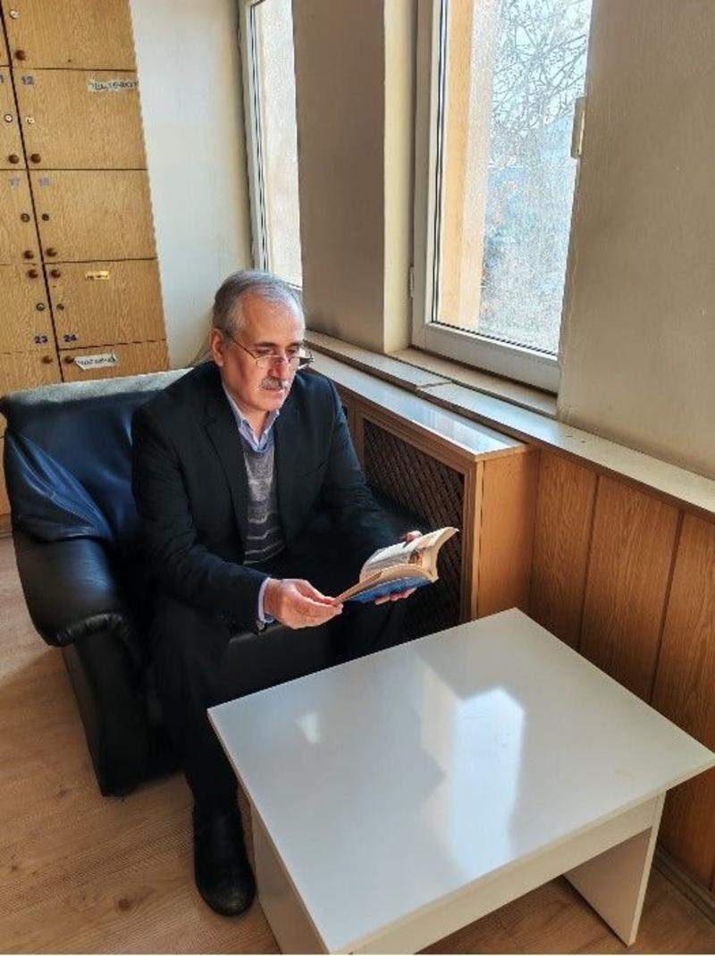 EDEBİ  ŞAHSİYETLERDEN-14-