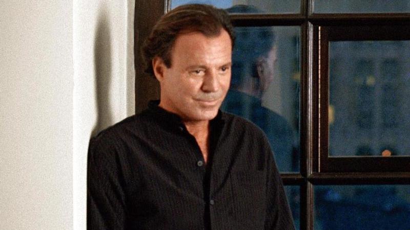 Julio Iglesias, mulatas y esclavitud