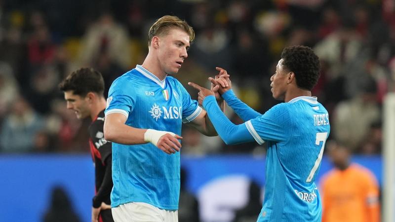 Il Napoli (senza Conte) oggi attende il Parma: si cambiaÂ a sinistra, Neres in panchina