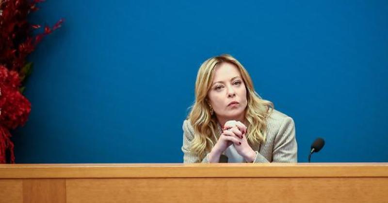 Alla conferenza stampa di inizio anno la premier parla dei rapporti con il Quirinale annuncia battaglia sulla nuova legge elettorale