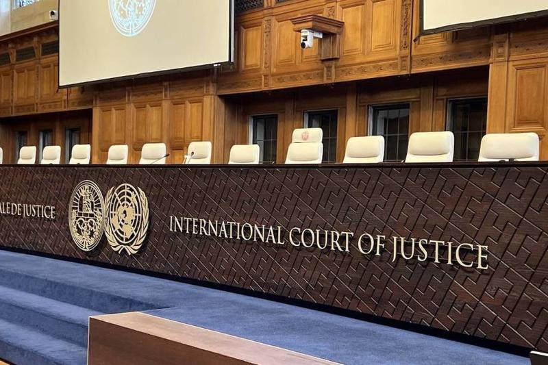 Teaching international law in an age that no longer pretends to obey it