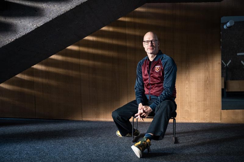 Joachim Meyerhoff steigt in den dunkelsten Keller seiner Erinnerung