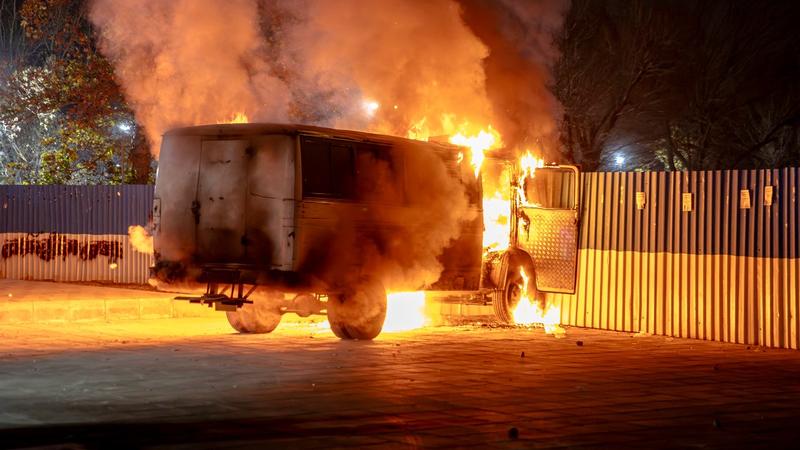 Intervention II | Starlink im Iran: Nutzer riskieren ihr Leben für Zugang zum Internet