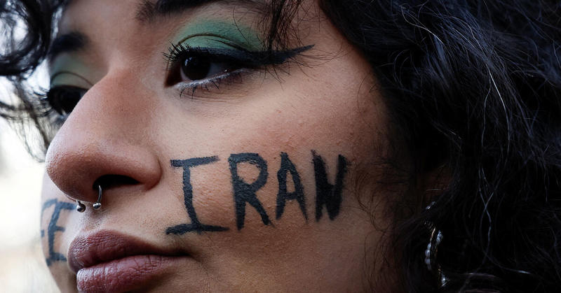 France studying possible transfer of Eutelsat terminals to Iran, foreign minister says