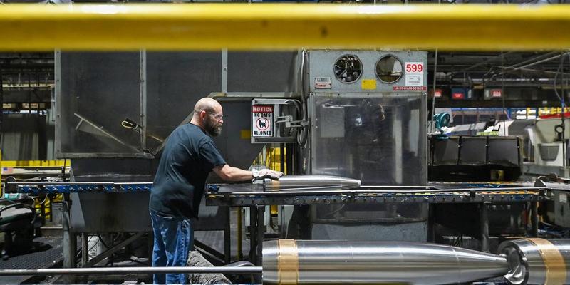 Do the Democrats Have the Guts to Outflank Trump on Defense Industry Looting?