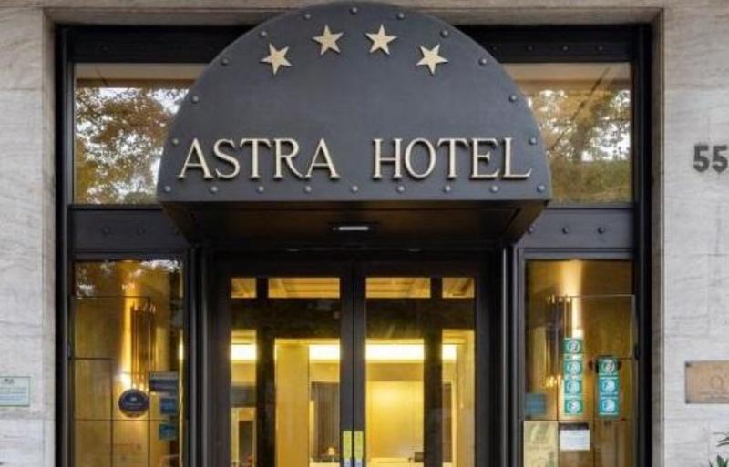 Rivoluzione inaspettata all’hotel Astra di Ferrara, Scolamacchia non è più il direttore