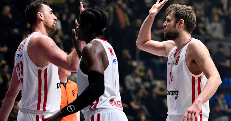 Ολυμπιακός: Τα σταθερά βήματα προς τη σωστή κατεύθυνση και η αδικία για τον Βεζένκοβ