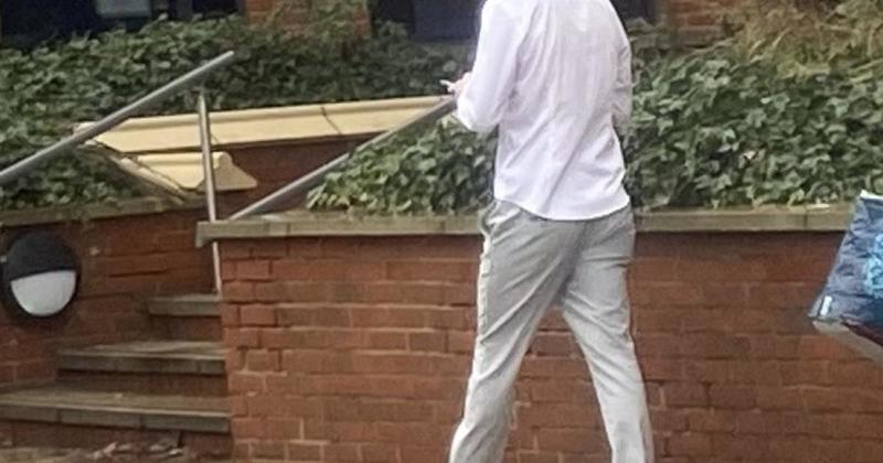 Man spared jail after punching and glassing victim in face in unprovoked pub attack