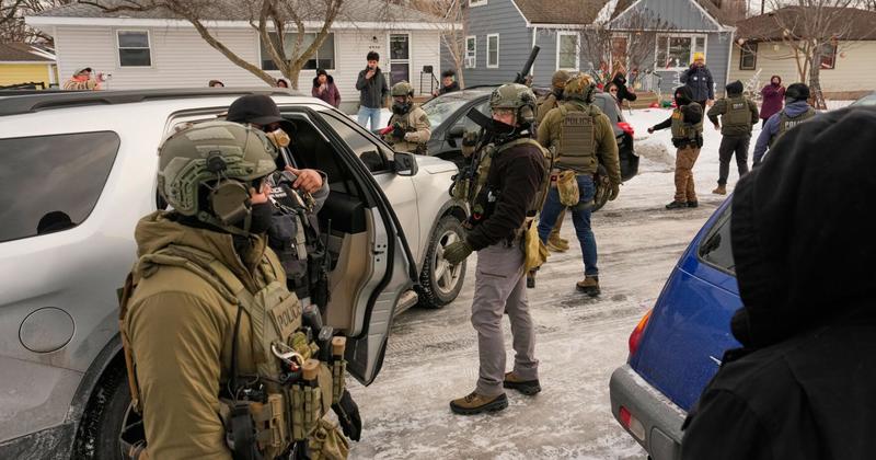 Letter: Border violations are lawless