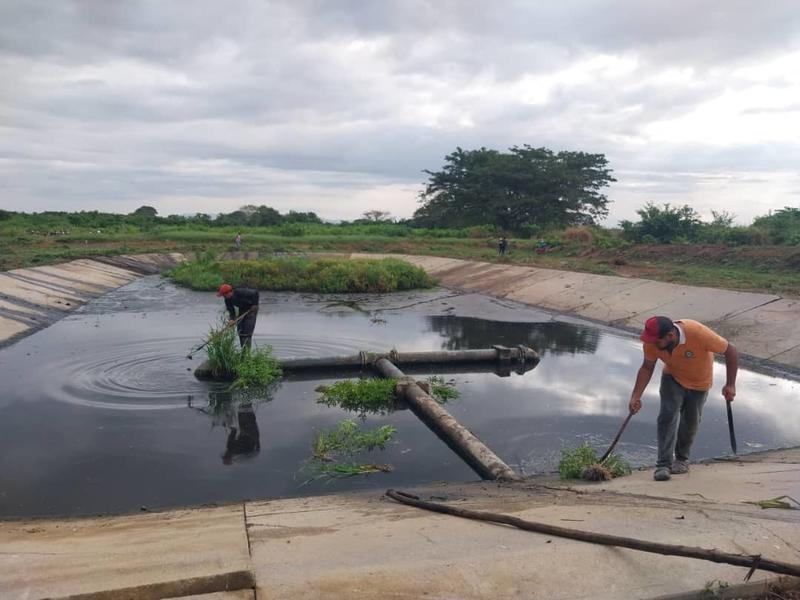 Realizada limpieza de la laguna de oxidación de parroquia El Paraíso de Sucre