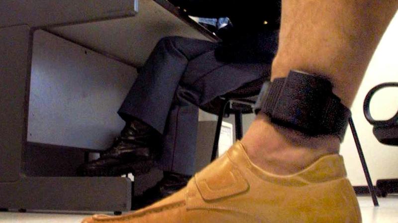 Picchiata a sangue per gelosia: arrestato l’ex violento, ma non è maltrattamento