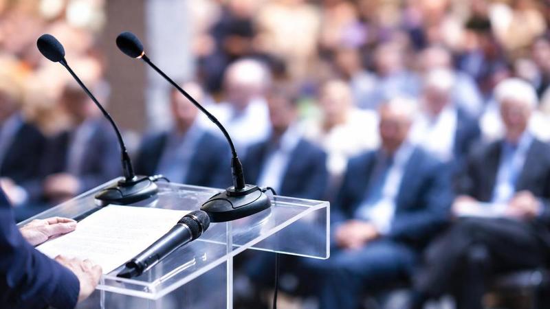 Necesitamos que los buenos quieran estar también en política