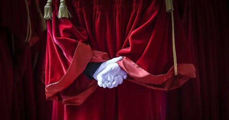 Non ha senso ricorrere contro la decisione con cui il Governo ha fissato la data del voto: c'è un equivoco sul senso dell'articolo 138