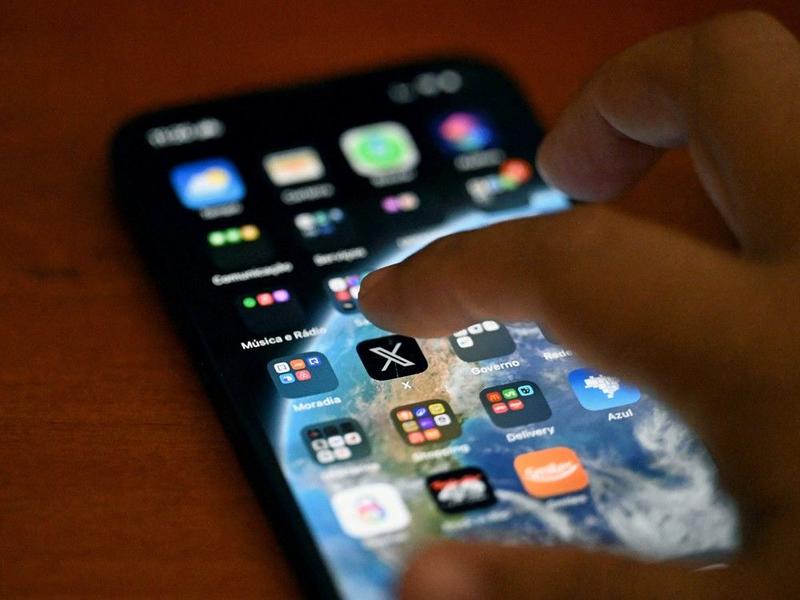 Neal: Keeping kids off tech won’t keep them safe