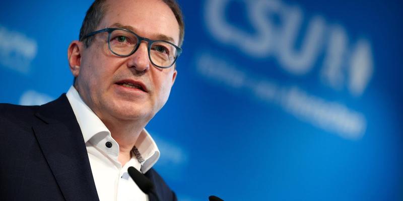 Dobrindt will keinen Abschiebestopp für Iran verhängen