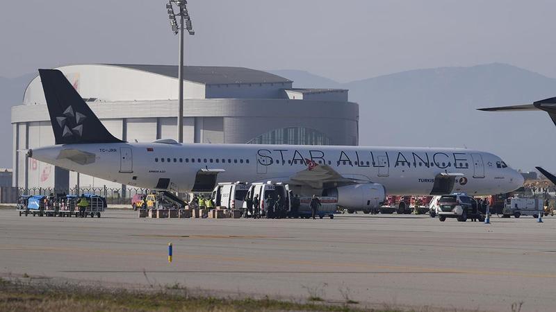 Una pasajera del avión de Turkish Airlines aterrizado en El Prat alertó de un mensaje: ''Va a explotar una bomba a las 9.30