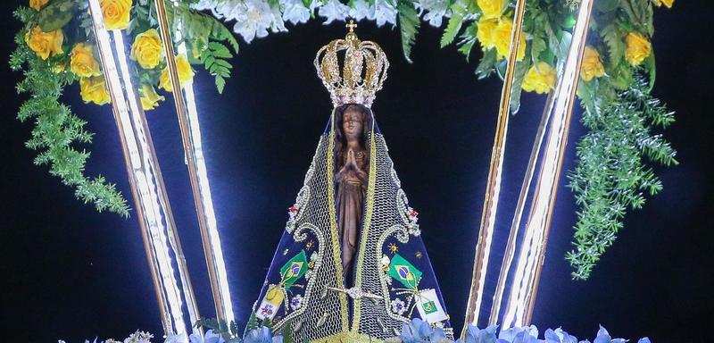 Excluir Deus do debate público, um ato de paz