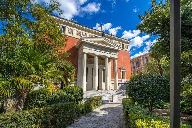 Academias de la lengua española: ¿descriptoras o prescriptoras del lenguaje?