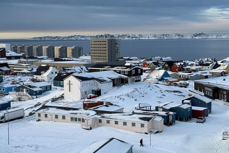 «Мы направили в Гренландию целого одного солдата»: Европа не готова воевать с США за остров