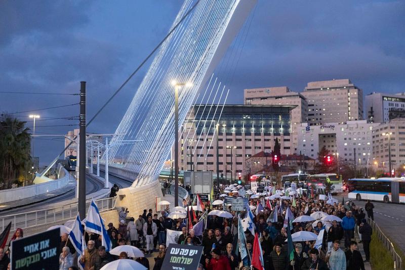 Thousands rally in Jerusalem to demand ultra-Orthodox IDF enlistment