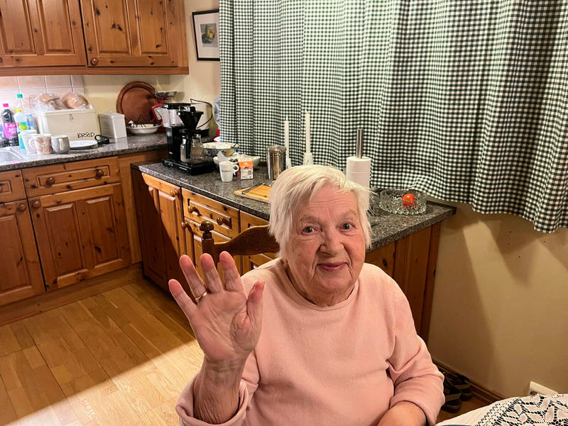 Brend to gonger, men ikkje knekt