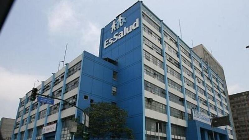 Essalud sin supervisión presupuestal ¡Pobres asegurados!