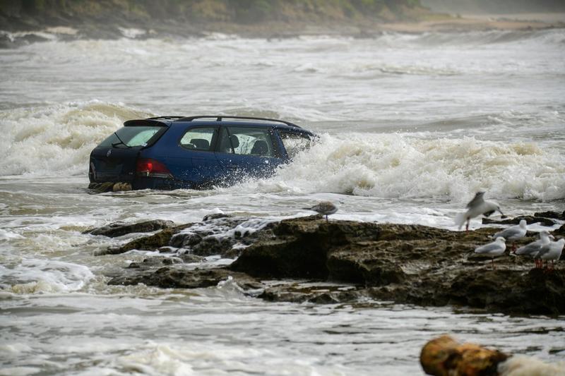 As Victoria’s Great Ocean Road flash floods show, we need to get better at taking warnings seriously