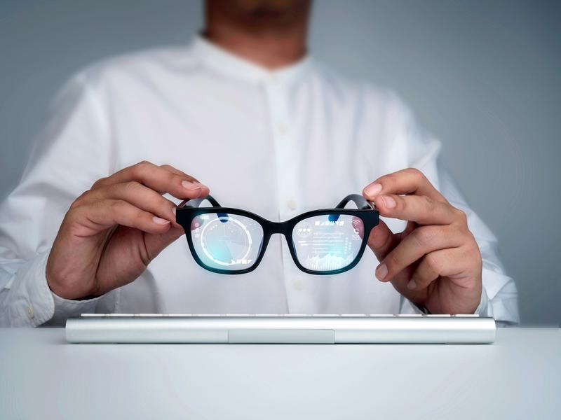 Will Google be third time lucky with new, AI-powered smart glasses?