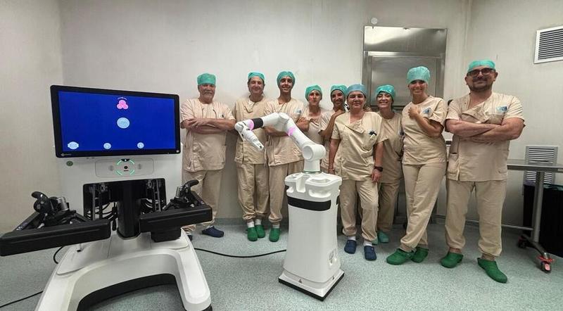 All'ospedale di Livorno il robot che taglia le liste d’attesa: «Siamo passati da 90 giorni a 30»