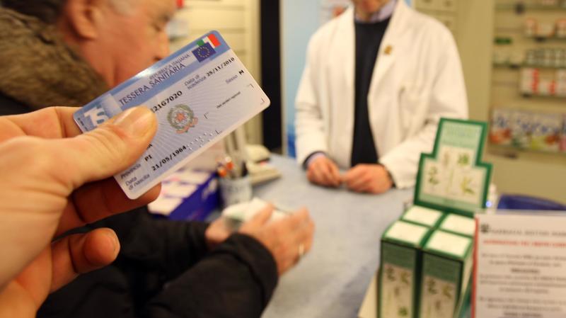 “Devi rinnovare la tessera sanitaria”. L'ultima truffa via mail e come difendersi