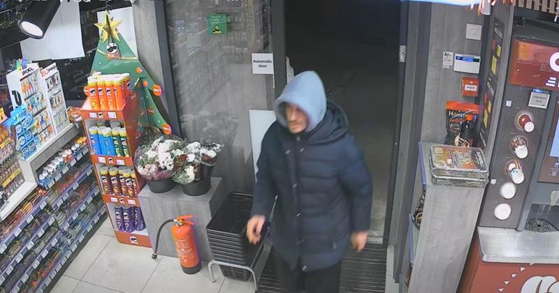 Watch the moment shoplifter steals from Londis store