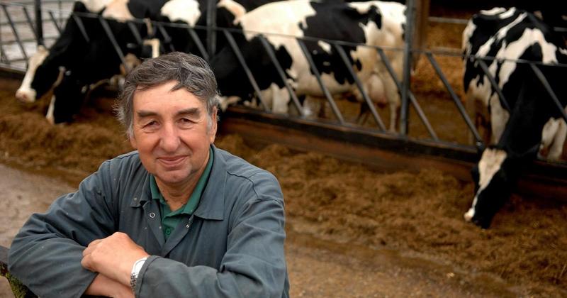 Pioneering farming leader at centre of GM crops flashpoint dies aged 86