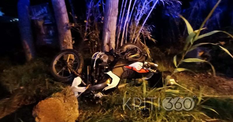 Τροχαίο με εγκατάλειψη στον Πλατανιά – Στο νοσοκομείο οδηγός μηχανής