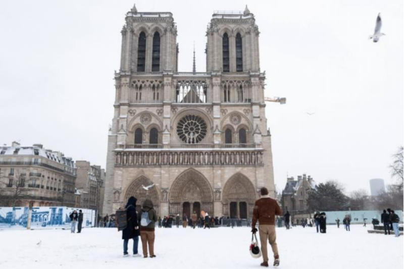 La rinascita di Notre-Dame ha dato una scossa alla fede in Francia