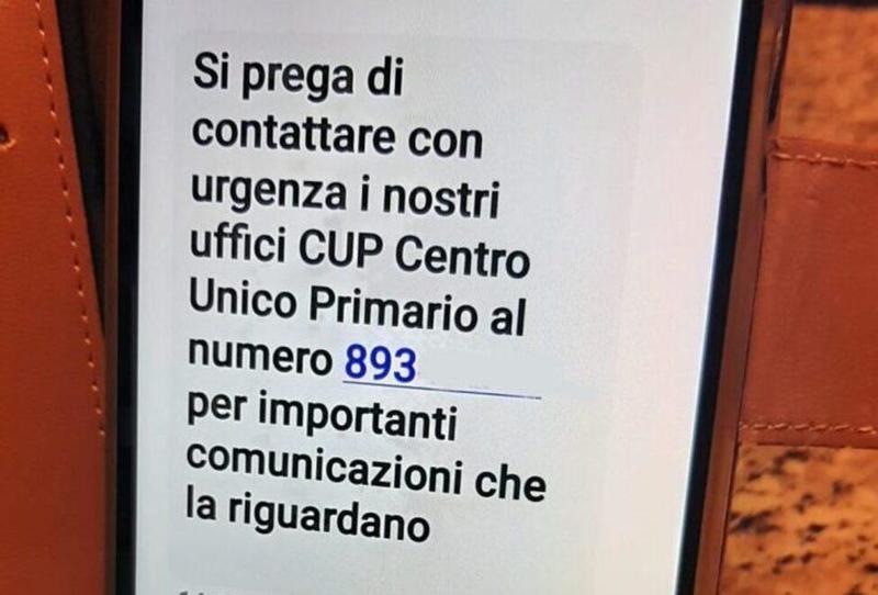Ferrara, tentano la truffa con Sms per la prevenzione oncologica