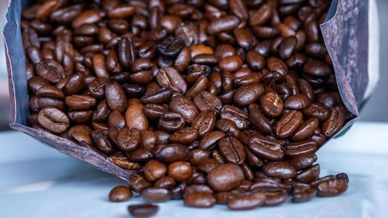 „Es geht schnell, wenn Armen etwas genommen werden soll“ : Tagesspiegel‑Community zum Streit um Kaffeewette