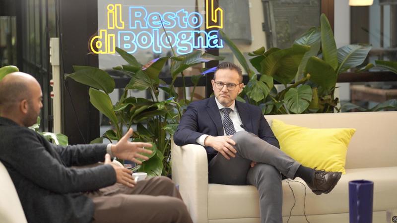 Via Indipendenza pedonale, il Comune: “Le auto non spariranno da via Rizzoli e Ugo Bassi” /