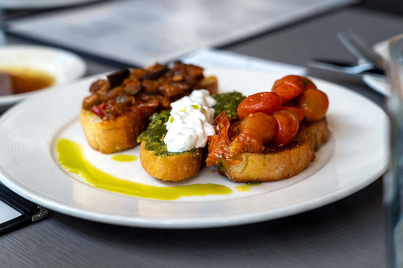 Steve Jobs was a regular at this storied Bay Area restaurant. Now, it’s closing.