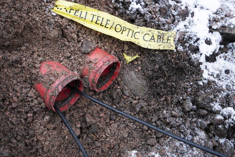 Talous | Lukijalta: Kaapelivaurion korjauskustannukset eivät ole läpinäkyviä
