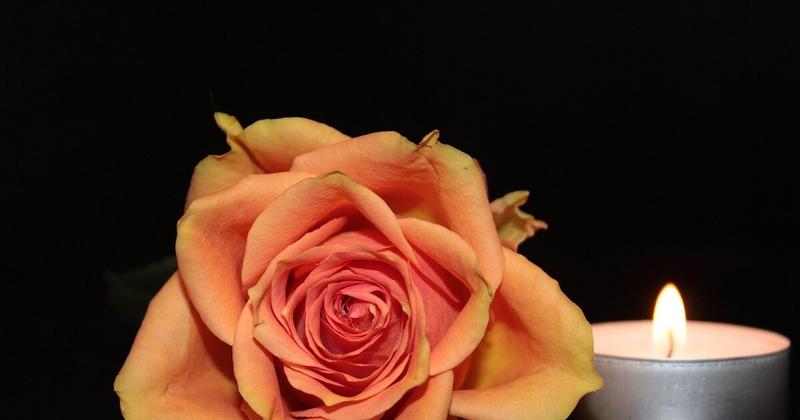 Θλίψη για την απώλεια της αγαπητής κοινωνικής λειτουργού