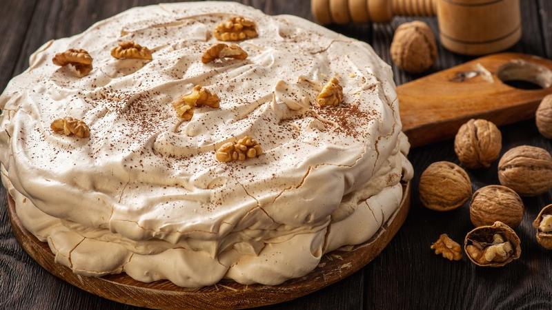 Hrskava spolja, kremasta iznutra: Puslica torta koja se topi u ustima