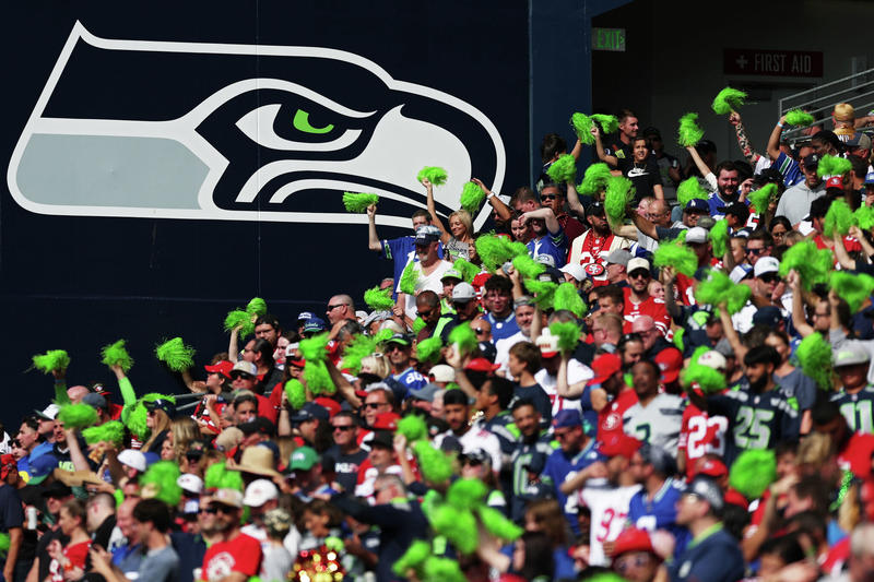 Seattle store uses flamethrower to burn injured 49ers star Fred Warner's jersey